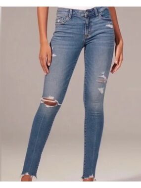 NWT Abercrombie & Fitch Midrise Skinny Jeans 27
